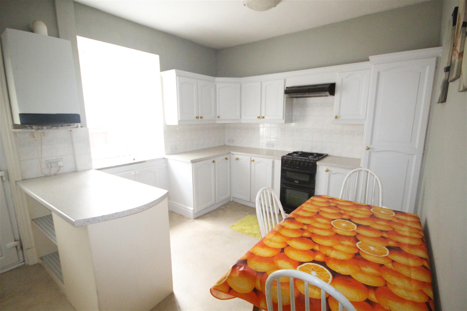 2 bedroom terraced house To Let in Barnoldswick - IMG_8844.jpg